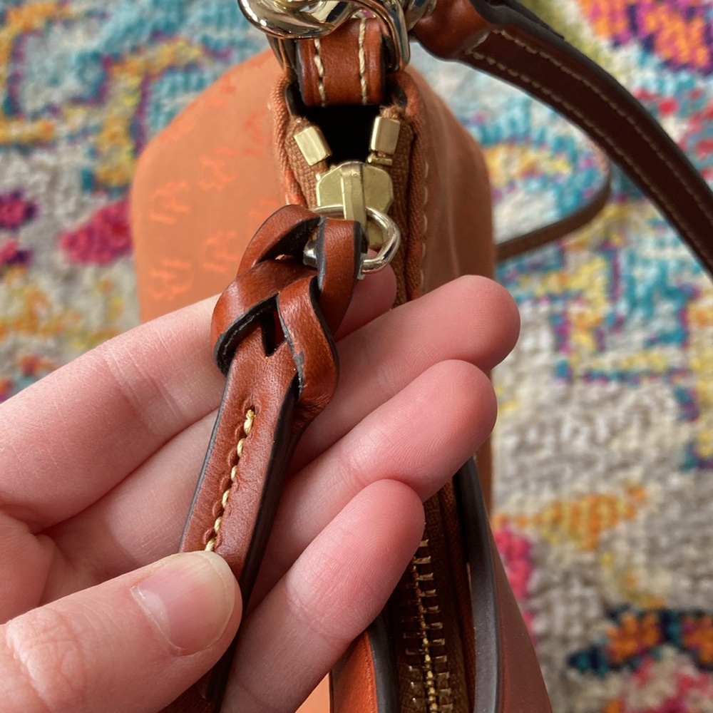 Dooney & Bourke crossbody purse - Picture 8 of 11